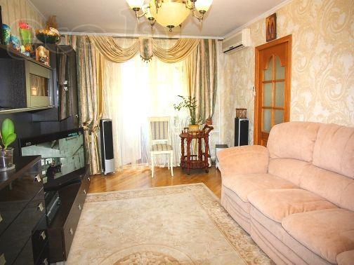 Продаю 4к. кв. 80кв. м. 4200т. р. черкасская