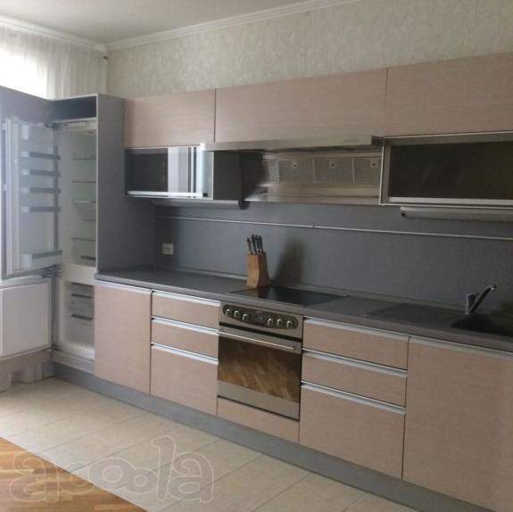 Продаю 3к. кв. 89кв. м. 6400т. р. 70 лет Октября